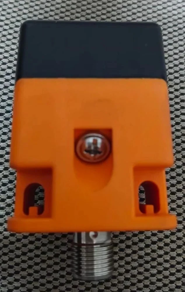 IM5132 Inductive Proximity Sensor — view 2